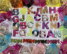 Load image into Gallery viewer, MOM all design resin keychain