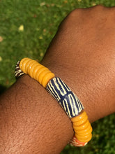 Load image into Gallery viewer, Glossy multicolored beads