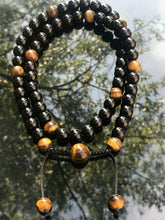 Load image into Gallery viewer, UNISEX ONYX AND TIGER-EYES STONE NECKLACE
