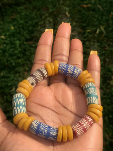 Wave multicolored beads