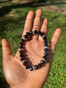 Black faceted glass bracelet